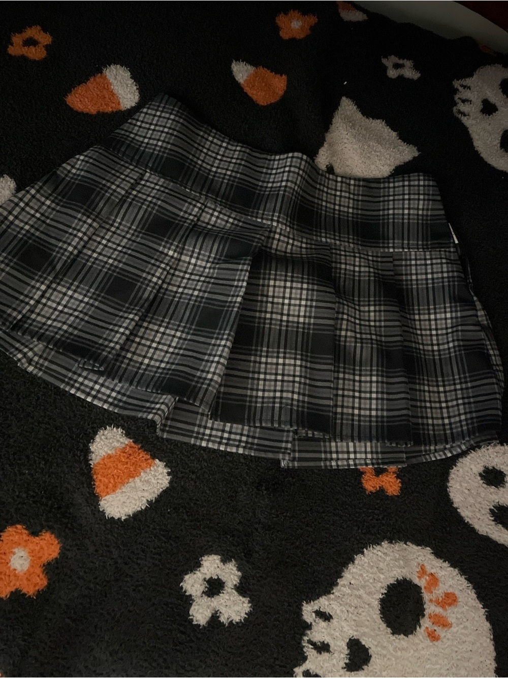Forever 21 Black and White Plaid Pleated Mini Skirt -size XS